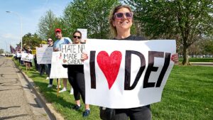 Fox News Campus Radicals Newsletter: Intro to biology, dancing on graves and AI backlash