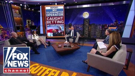‘Gutfeld!’: The teleprompter guy gets BUSTED ‘Gutfeld!’: The teleprompter guy gets BUSTED
