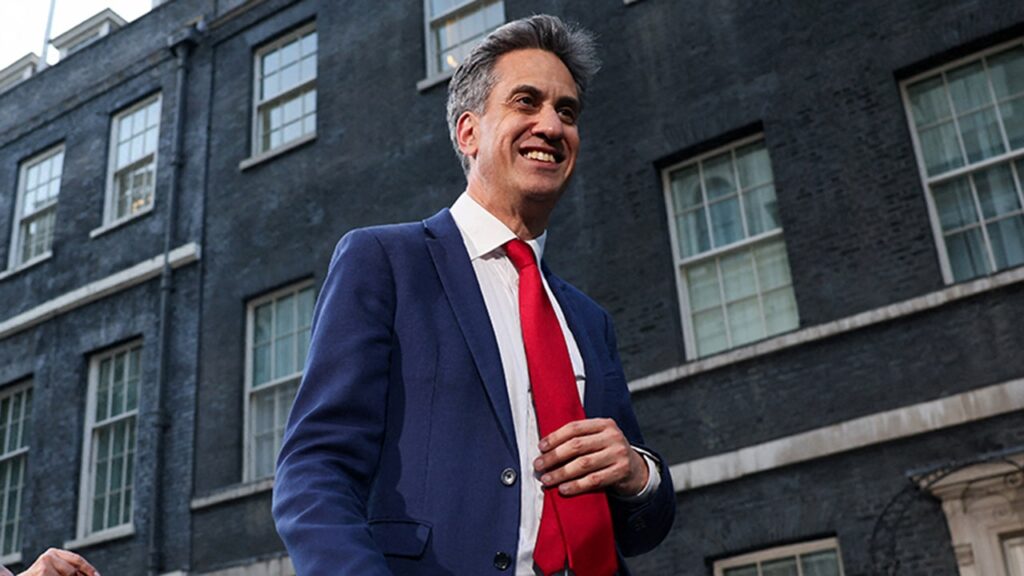 UK’s Burnham names Trump critic Ed Miliband foreign secretary; ex-Thatcher aide brands pick ‘disastrous’ UK’s Burnham names Trump critic Ed Miliband foreign secretary; ex-Thatcher aide brands pick ‘disastrous’
