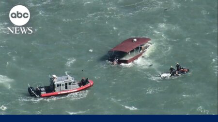 1 dead, 3 missing after boat sinks near Alcatraz Island in San Francisco Bay