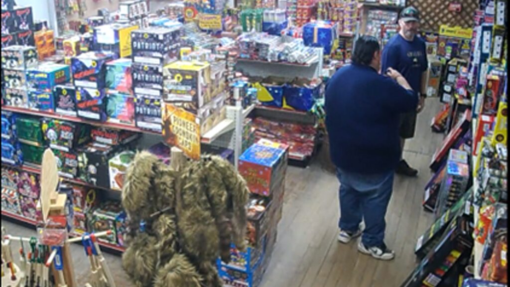 Store clerk foiled ex-Navy SEAL’s explosives plot targeting police at No Kings protest, feds say