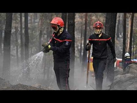 Wildfire in southern France under control, blaze rages on in Spain Wildfire in southern France under control, blaze rages on in Spain