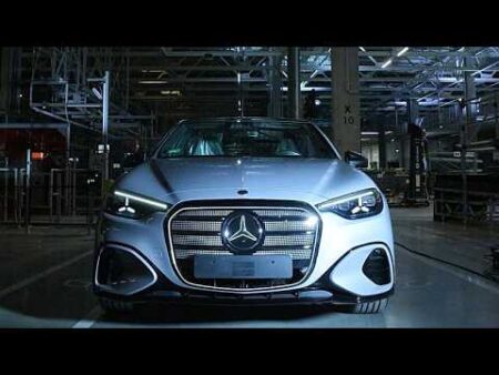 Mercedes-Benz cuts sales forecast as profit rises despite China weakness