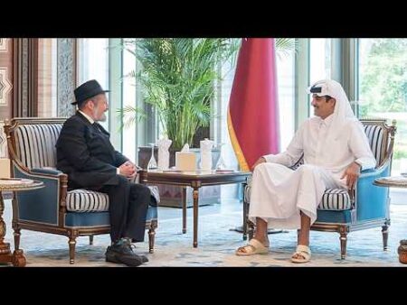 Rabbis visit Qatar’s emir for condolences in show of interfaith bonds