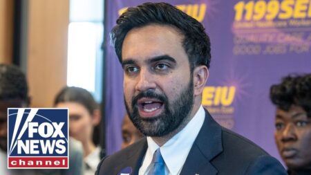 Former NYC mayor DEFENDS Mamdani, brands Netanyahu a ‘war criminal’