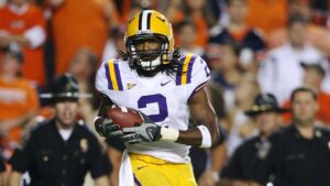 Former LSU star Demetrius Byrd arrested after allegedly pulling knife on bus: ‘Who wants to die?’