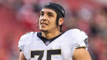Pro Bowl offensive lineman Andrus Peat announces his retirement from the NFL at 32