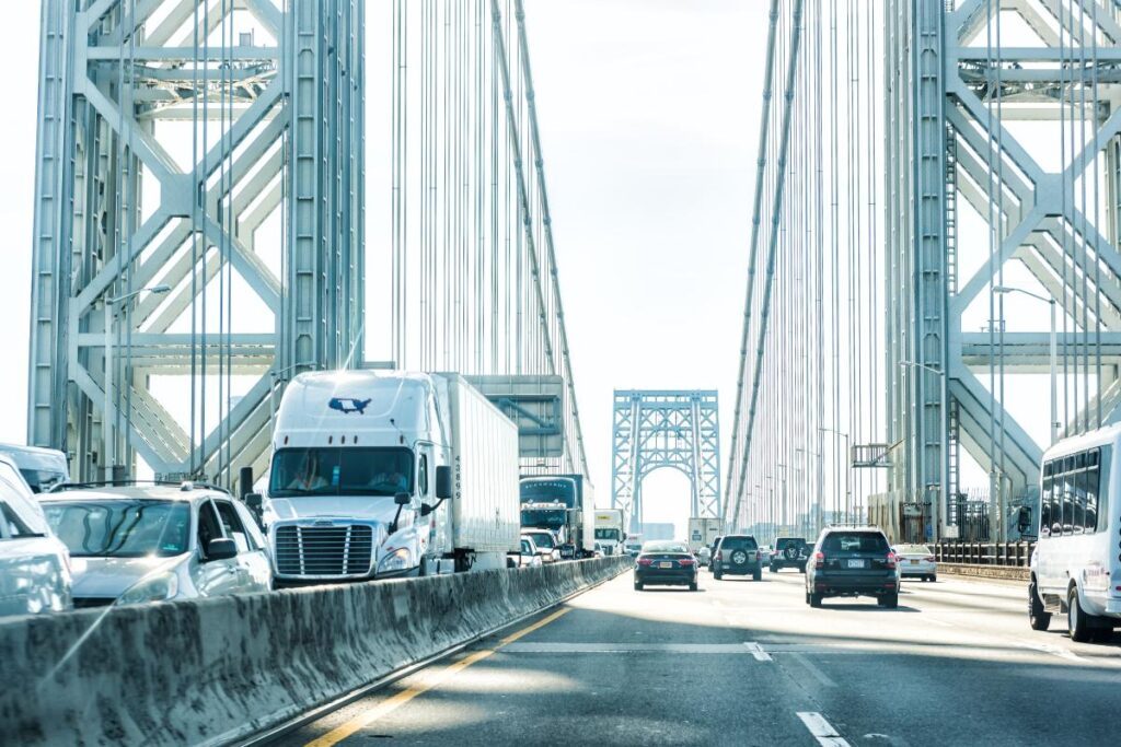 NYC driver wins huge settlement from Port Authority after metal debris on George Washington Bridge shoots through his skull: court docs