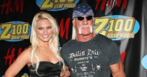 Brooke Hogan Defends Setting ‘Boundaries’ With Late Dad Hulk, Slams ‘Judgment’ Over Relationship Brooke Hogan Defends Setting ‘Boundaries’ With Late Dad Hulk, Slams ‘Judgment’ Over Relationship