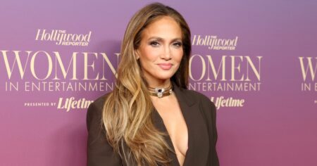 Jennifer Lopez Strolled Paris in 5 ‘Mule’ Heels — But We Found the Comfy Look for Just 