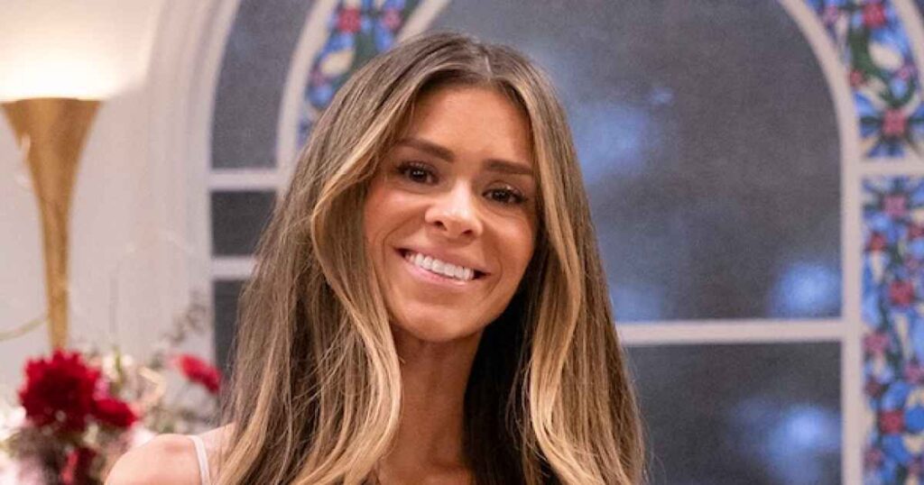 Taylor Frankie Paul Checked in for ‘Voluntary Stay’ at Rehab Center, Committed to ‘Being a Good Mom’