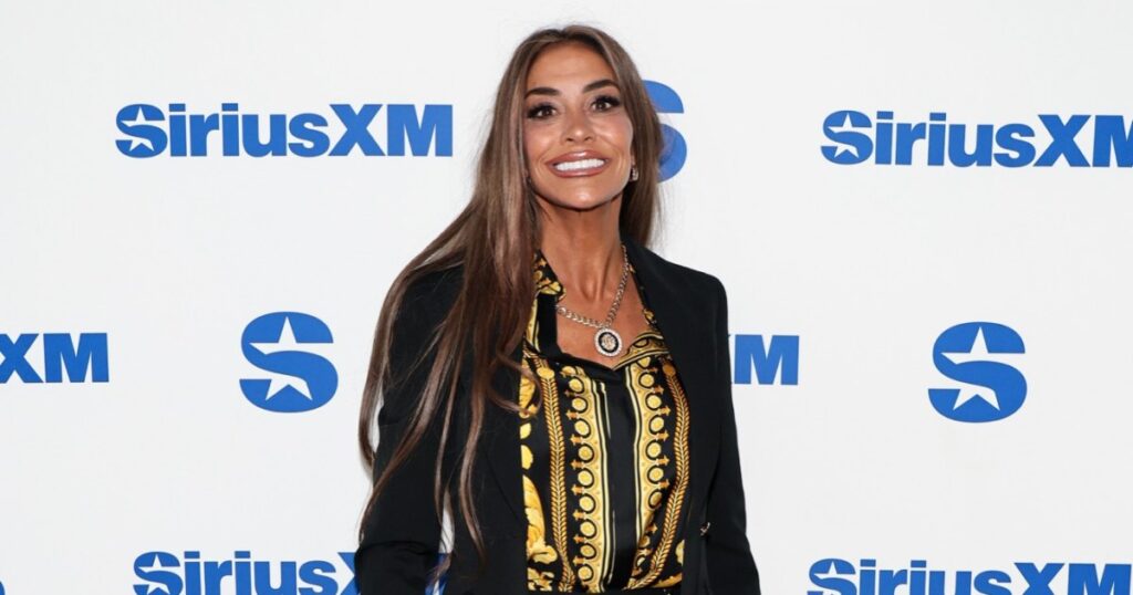 RHORI’s Liz McGraw Slams Rumors of ‘Jail’ or ‘Skeletons’ in Closet as Reason for Exit: ‘Ridiculous’