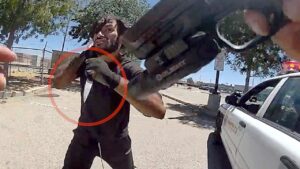 Bodycam shows Los Angeles County deputy stabbed seconds after arriving at knife attack Bodycam shows Los Angeles County deputy stabbed seconds after arriving at knife attack