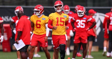 Patrick Mahomes Gives Update on ACL Surgery Recovery: ‘You Have to Continue to Work’