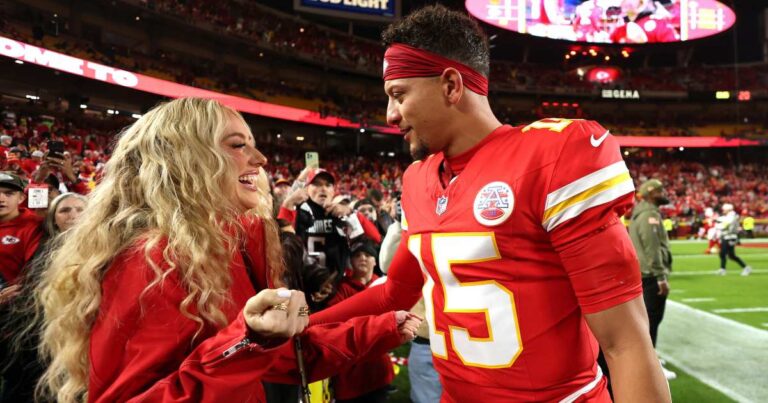 Patrick Mahomes’ Wife Brittany Celebrates His Return to Football Field After Season-Ending Injury
