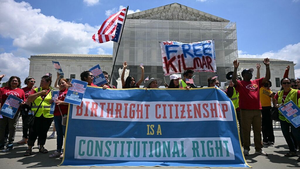 Trump birthright citizenship fight comes roaring back with page from Kavanaugh playbook Trump birthright citizenship fight comes roaring back with page from Kavanaugh playbook