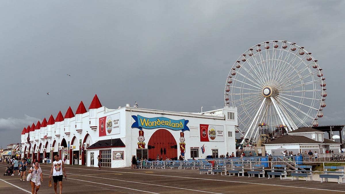 A Gillian's Wonderland Pier building.