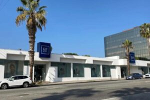 Santa Monica’s iconic Gap store to be torn down, replaced with homes Santa Monica’s iconic Gap store to be torn down, replaced with homes