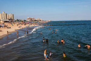 ‘Do not swim’ warning issued for 5 New York City beaches with high bacteria for 4th of July weekend