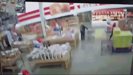 BJ’s roof collapse traps shoppers inside New Jersey store as rescue crews search damaged building BJ’s roof collapse traps shoppers inside New Jersey store as rescue crews search damaged building