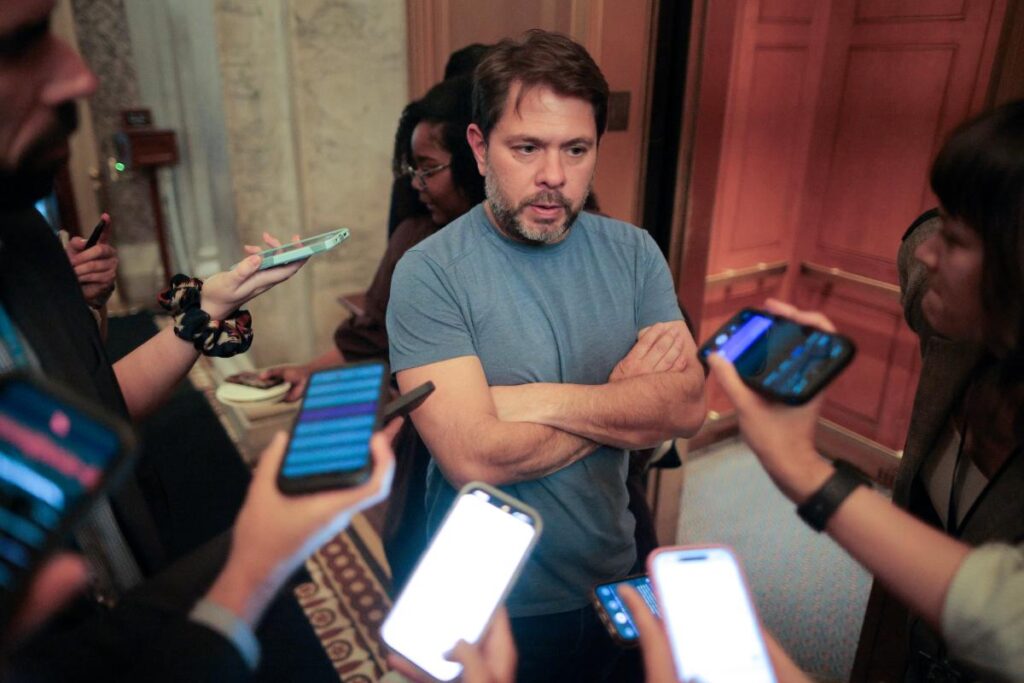Exclusive | Sen. Ruben Gallego had sexual relationships with two House staffers, sources reveal to The Post Exclusive | Sen. Ruben Gallego had sexual relationships with two House staffers, sources reveal to The Post