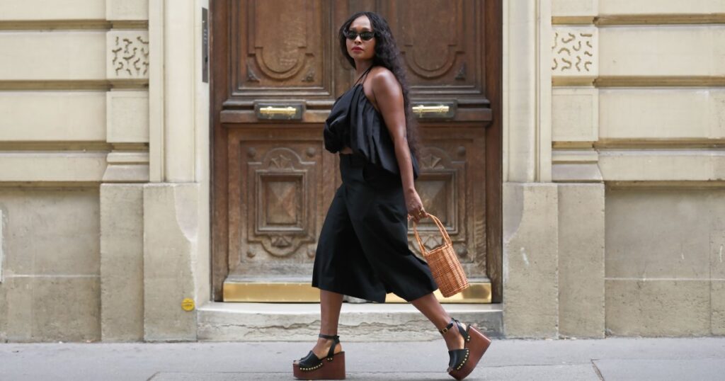 Not Espradrilles! These Chic Wedge Sandals Will Make Your Legs Look Longer
