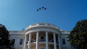 Fourth of July app guides spectators through nine-hour air show from NASA jets to B-1 bombers
