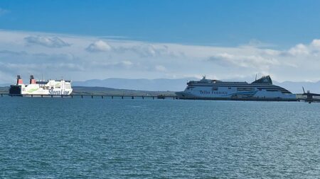 New passport rules for Britain-Ireland ferries to be enforced