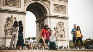 Who are the world’s most polite tourists?