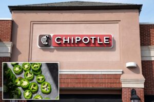 Chipotle removes jalapeños connected to Minnesota salmonella outbreak after 110 people get sick