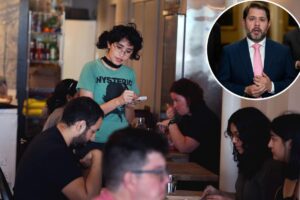 Hourly workers could see a major overtime pay bump if new Senate bill passes
