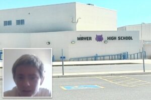 Arizona teen charged for ‘relentlessly’ targeting ex-girlfriend with dodgeballs during gym class Arizona teen charged for ‘relentlessly’ targeting ex-girlfriend with dodgeballs during gym class