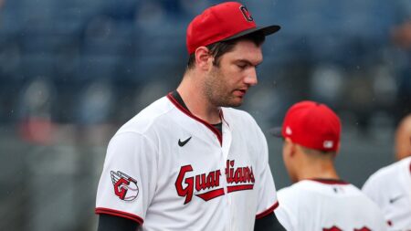 Gavin Williams’ perfect game bid leads to benches-clearing altercation between Guardians and Diamondbacks