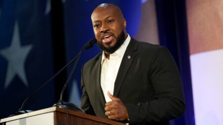 Dem drops US Senate bid, leaving independent candidate as lone challenger to incumbent GOP Sen Mike Rounds