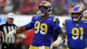 Aaron Donald takes major step toward Los Angeles Rams return; decision expected soon Aaron Donald takes major step toward Los Angeles Rams return; decision expected soon