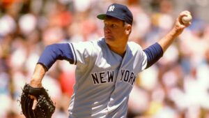 Famed ex-Yankees pitcher Tommy John sends farewell message to fans as he battles health issues Famed ex-Yankees pitcher Tommy John sends farewell message to fans as he battles health issues