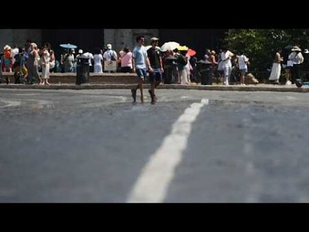 Europe heatwave puts all major Italian cities on red alert as Austria sets heat record