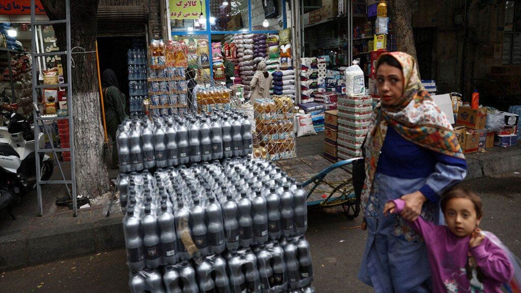 Trump bets economic pressure can squeeze Iran as regime’s own failures deepen the pain Trump bets economic pressure can squeeze Iran as regime’s own failures deepen the pain