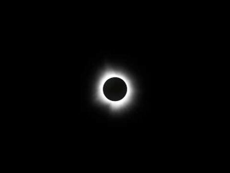 A unique ninety seconds in the 21st century: Spain prepares for historic eclipse trio A unique ninety seconds in the 21st century: Spain prepares for historic eclipse trio