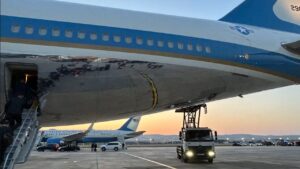 Trump’s sly plane switch raises eyebrows over safety of passengers left behind on board Trump’s sly plane switch raises eyebrows over safety of passengers left behind on board