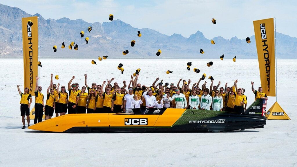 JCB Hydromax’s shatters a world record with ‘extraordinary’ speeds topping 400 mph in hydrogen-powered car JCB Hydromax’s shatters a world record with ‘extraordinary’ speeds topping 400 mph in hydrogen-powered car