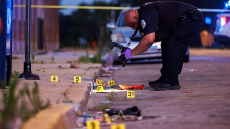 Former Chicago detective says one city’s murder plunge offers Windy City crime blueprint Former Chicago detective says one city’s murder plunge offers Windy City crime blueprint