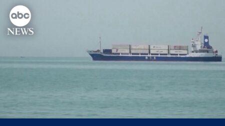 Iran and Oman close to agreement to reopen the Strait of Hormuz, Iran officials say Iran and Oman close to agreement to reopen the Strait of Hormuz, Iran officials say