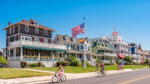 Popular beach town cracks down on teens with curfews after fights, underage drinking