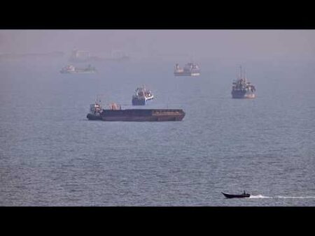 Trump threatens to bomb Oman if it impedes US-Iran Strait of Hormuz talks