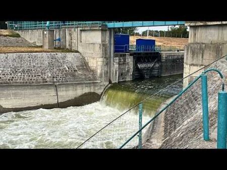 Hungary opens sluice and sinks barges to protect nuclear plant as Danube levels fall Hungary opens sluice and sinks barges to protect nuclear plant as Danube levels fall