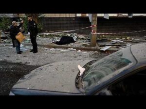 16 killed, 33 injured in Russian strikes on Kyiv and surrounding region