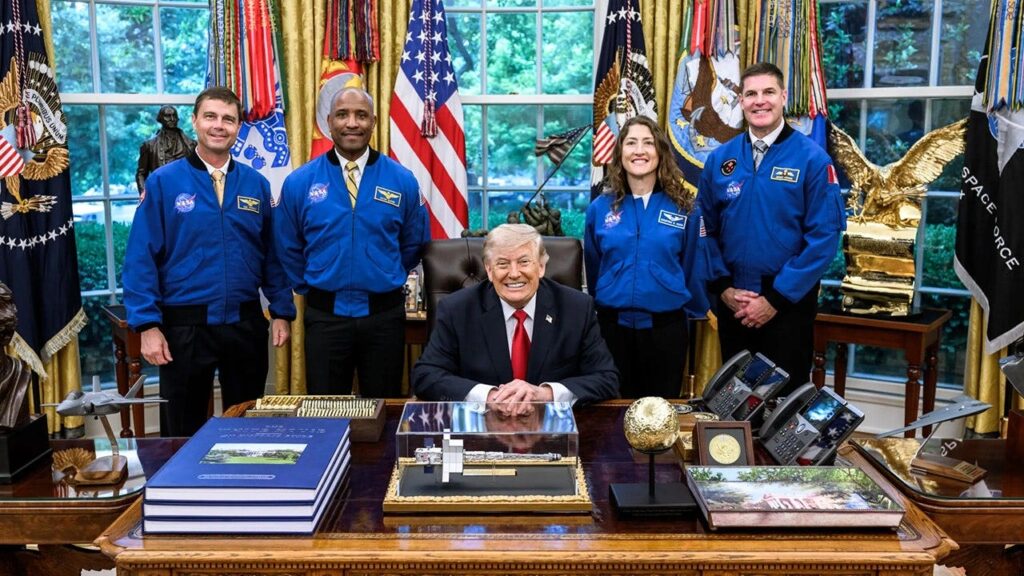Trump to honor Artemis II astronauts who traveled farther from Earth than any humans in history Trump to honor Artemis II astronauts who traveled farther from Earth than any humans in history