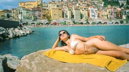 Tourists shocked after innocent vacation activity lands them in hot water with locals