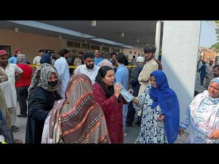 Fire kills 14 newborns at major hospital in Pakistan, officials say